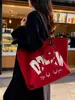 Otoño e Invierno 2025 Bolso de Lona Nuevo Moda Bolso de Mano para Estudiante Femenina Bolso de Hombro Lindo para Viajes Diarios Bolso Tote