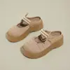 Pantuflas casuales de estilo coreano con suela gruesa y punta cerrada para mujer, para uso exterior en verano, nuevo modelo 2026, adecuadas para combinar con faldas, sandalias huecas antideslizantes, venta al por mayor