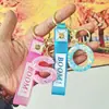 Chaveiros de letra com pompom estilo europeu e americano, chaveiros de letra em formato de coração de resina de cristal para meninas