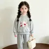 Conjunto de Otoño Temprano para Niñas 2026 Nueva Versión Coreana Sudadera con Dibujo de Hongo y Pantalones Conjunto Casual Lindo Deportivo de Dos Piezas para Niñas