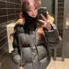 Otoño e Invierno 2025 Cálida Holgada Casual Nueva Chaqueta de Algodón con Capucha y Cuello de Piel para Hombres y Mujeres Versátil Americana Tendencia Marca Chaqueta de Pan