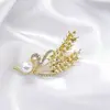 Broche Flor de Perla, Pin de Alta Gama para Mujer, Accesorios para Ropa, Accesorios de Lujo Accesible para Ropa, Broche de Joyería para Solapa