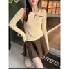 Top Base Dulce y Elegante para Mujer 2024 Primavera Nuevo Estilo Diseño de Suéter de Punto con Botones de Corazón Top Corto
