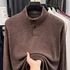 Nueva sudadera con cuello alto para hombre, otoño e invierno, estilo old money, sensación de alta gama, chaqueta business casual engrosada con cuello medio alto para hombre, moderna