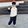 Conjunto de Ropa de Primavera para Niños 2026 Nuevo Elegante Conjunto Deportivo de Dos Piezas para Niños Ropa Moderna de Primavera y Otoño