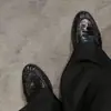 Novos mocassins plissados retrô 2026 para mulheres, couro genuíno, estilo britânico, bico redondo, salto grosso, sem cadarço, sapatos pequenos de couro versáteis