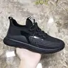 Primavera, Verão e Outono 2025 Novos Sapatos Esportivos da Moda para Jovens Masculinos Sapatos de Lona Casuais para Corrida Sapatos Masculinos Sapatos de Lona da Moda