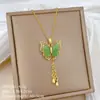 [Acero de Titanio] Collar Elegante de Lujo Estilo Palacio Esmeralda Totalmente Incrustado con Diamantes para Mujer Cadena Versátil para Clavícula Cadena de Acero de Titanio