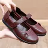 Zapatos cómodos de suela blanda con diseño de grulla de origami blancos, zapatos planos antideslizantes para mujeres de mediana edad y mayores, zapatos de cuero para primavera y otoño con velcro para personas mayores