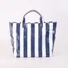 Bolso de mano de PVC a rayas para mujer, bolso cruzado de gran capacidad para el trabajo, bolso de viaje portátil, bolso tote ligero y elegante
