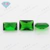 Anillo de gema Huagang rectangular con ángulo recto, flor de coche, vidrio verde sintético, vidrio verde, esmeralda, superficie de piedra desnuda
