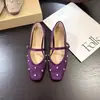 Sapatos Mary Jane quadrados em cetim francês com enfeites de strass e salto oculto, nova coleção outono 2026 feminina, sapatilhas de tira única com bico fino
