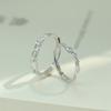 Nuevo anillo de pareja con forro de plata esterlina S925. Un par de anillos de apertura ajustables con diseño de nicho para hombres y mujeres. Venta al por mayor.