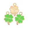 Colgante de trébol de cuatro hojas de la suerte multicolor de venta caliente transfronteriza con goteo de aceite Accesorios de joyería de aleación DIY Colgante de collar y pulsera