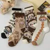 Calcetines de Peluche Estilo Caricatura Japonesa para Mujer, Nuevos Calcetines de Media Pantorrilla para Mujer Otoño e Invierno, Calcetines Largos de Caricatura Anime de Moda para Hombre
