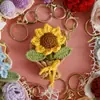 Dulce Colgante de Ramo Tejido a Mano, Elaborado Adorno de Ramo de Flores de Ganchillo de Hilo, Encanto Creativo de Bolso de Flores Hecho a Mano
