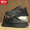 Tênis Masculino Warrior 2026 Nova Primavera Couro Tênis Branco Jovem Versátil Casual Tendência Esportivo Board Shoes para Homem