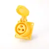 Enchufe Socket de Bajo Voltaje Amarillo 3 Polos 110V 16A 32A 2P+E Modelo Viejo Ip44 16A/32A2P+E