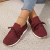 Zapatos de plataforma deportiva de comercio exterior de una sola capa para mujer 2023 Verano y otoño nuevos zapatos casuales transpirables de talla grande de color sólido europeos y americanos para mujer al por mayor