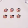 Decoraciones populares para uñas estilo caricatura japonesa con temática de gato KT, pequeños accesorios de resina, aretes DIY, pinzas para el cabello y accesorios para uñas, al por mayor