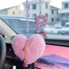 Coração de Pelúcia com Alfabeto Argila Acessórios para Interior de Carro Pingente para Mulheres, Ornamento de Pendurar Espelho Retrovisor de Carro com Strass
