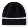 Nueva colección de otoño e invierno: Gorro de punto de cachemira con bloques de color, unisex, estilo coreano, simple y versátil, cálido y proporciona excelente aislamiento contra el frío