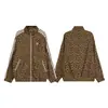 9151 High Street Estilo Americano Unisex Vintage Estampado de Leopardo Patrón de Tres Barras Diseño de Chaqueta Abrigo Casual Holgado para Hombre