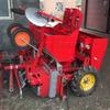Papa papa papa papa máquina de siembra película siembra fertilizante máquina integrada tractor trasero Sembradora