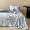 Novedad Primavera/Verano 2025 Tencel 60S Fresco y Lindo Edredón de Verano Bordado Edredón de Aire Acondicionado Juego de Cuatro Piezas