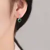 Comercio electrónico transfronterizo venta de exquisitos pendientes de moda amor color tesoro hebilla de oreja estilo reina diosa joyería de oreja fabricantes al por mayor