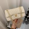 2024 Verano Nuevo Estilo Bolso de Mujer Estilo Chanel Bolso de Hombro Simple Elegante de Alta Gama Retro Casual Gran Capacidad Bolso Cruzado