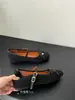 Sapatilhas de Camurça com Salto Interno Estilo Tweed para Mulheres 2025 Novo Estampa de Leopardo Sapatos para o Dia a Dia Fivela de Uma Tira Sapatos Mary Jane