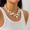 Europa y Estados Unidos joyería transfronteriza cuentas grandes exageradas collar corto para mujer gargantilla temperamento punk collar de perlas de imitación
