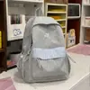 Mochila Casual Estilo Simples para Estudantes Femininas, Grande Capacidade, Leve, Versátil, Mochila Diária Estilo Universitário 2026
