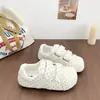 Tenis blancos acolchados de lunares con puntera de concha para mujer, perfectos con vestidos, ligeros y versátiles, un nuevo estilo popular para estudiantes de secundaria, zapatillas deportivas casuales