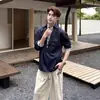 Camisa Falsa de Duas Peças Estilo Retro Old Money para Homens, Design de Nicho com Sensação de Luxo, Camisa de Manga Longa com Decote V e Costura em Cor Contrastante