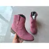 Nuevo estilo de comercio exterior, botines cómodos de tacón bajo para mujer, tallas 40-43, disponibles ahora para la temporada otoño/invierno 2026