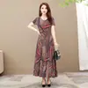 Grande quantidade e excelente preço vestido estampado de seda gelada feminino verão 2020 vestido de comprimento médio de manga curta para mulheres de meia-idade e idosas