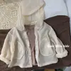 Ropa ligera de protección solar estilo coreano para niños y niñas, nuevo modelo 2026, chaqueta cárdigan de verano con capucha, camiseta de aire acondicionado para bebé