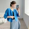 Top Plissado Miyake Feminino com Um Botão, Novo Estilo Primavera e Verão, Cardigã Pequeno, Mangas Três Quartos, Jaqueta Curta de Efeito Emagrecedor