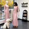 Vestido Tricô Suéter Gola V Elegante e Sexy Estilo Retro Coreano Hong Kong para Mulheres, Roupa de Primavera com Design Acinturado, Vestido Longo