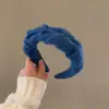 Diadema Vintage de Hilo Azul Klein para Mujer con Corona Alta, Diadema Ancha Fruncida, Elegante Pinza para el Cabello para Lavarse la Cara, Accesorio para el Cabello de Otoño e Invierno