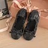 Zapatos bajos elásticos cómodos de estilo dulce con lazo para niñas, zapatos versátiles estilo ballet de punta redonda con suela blanda para mujer, temporada de otoño 2026