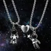 Collar de Pareja de Astronautas Colgante Magnético Astronauta Hombres y Mujeres Pareja DIY Regalo de San Valentín