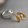 Pulsera abierta metálica mate de hoja y gota de agua, estilo minimalista ins, diseño de nicho, joyería versátil al por mayor