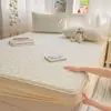 Nuevo Protector de Colchón Acolchado de Gasa de Tres Capas Pieza Única para Colchón Simmons, Adecuado para Camas de Dormitorio Estudiantil, Universal para Todas las Estaciones