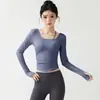 Top de Yoga Quadrado de Manga Longa para Mulheres com Sutiã Embutido Buracos para Polegar Top Fitness Modelador para Corrida Pilates Outono