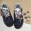 Nuevos dijes de zapato plateados con lazo de gato y fresa, accesorios de hebilla de zapato para Zapatillas del Ejército Alemán, diseños de estrella de cinco puntas y corazón para DIY