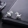 Brincos Cluster de Diamante Cheio de Novo Estilo Transfronteiriços para Homens, Modernos e Versáteis, Brincos de Flor de Íris em Forma de Cruz de Alto Padrão para Mulheres