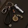 Llavero de Latón Pixiu Colgante de los 12 Animales del Zodíaco Ping An Fu Llavero para Llaves de Coche de Hombres y Mujeres Llavero con Cordón de Cuero para Colgar en la Cintura